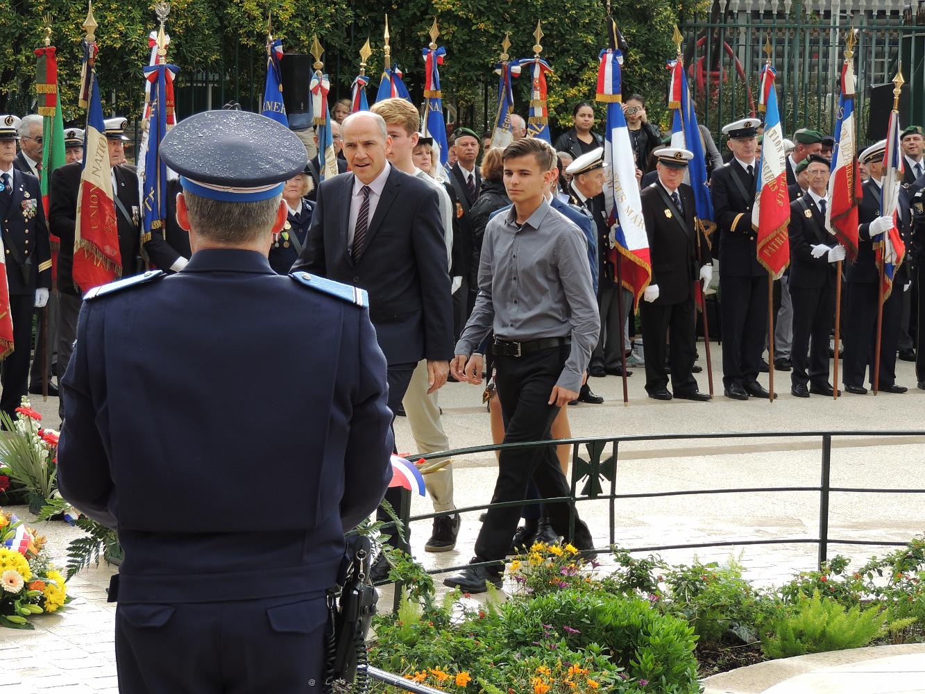 PHASE 2 2018 11 11 LA FLAMME DU SOUVENIR A TOULON (109).JPG -           